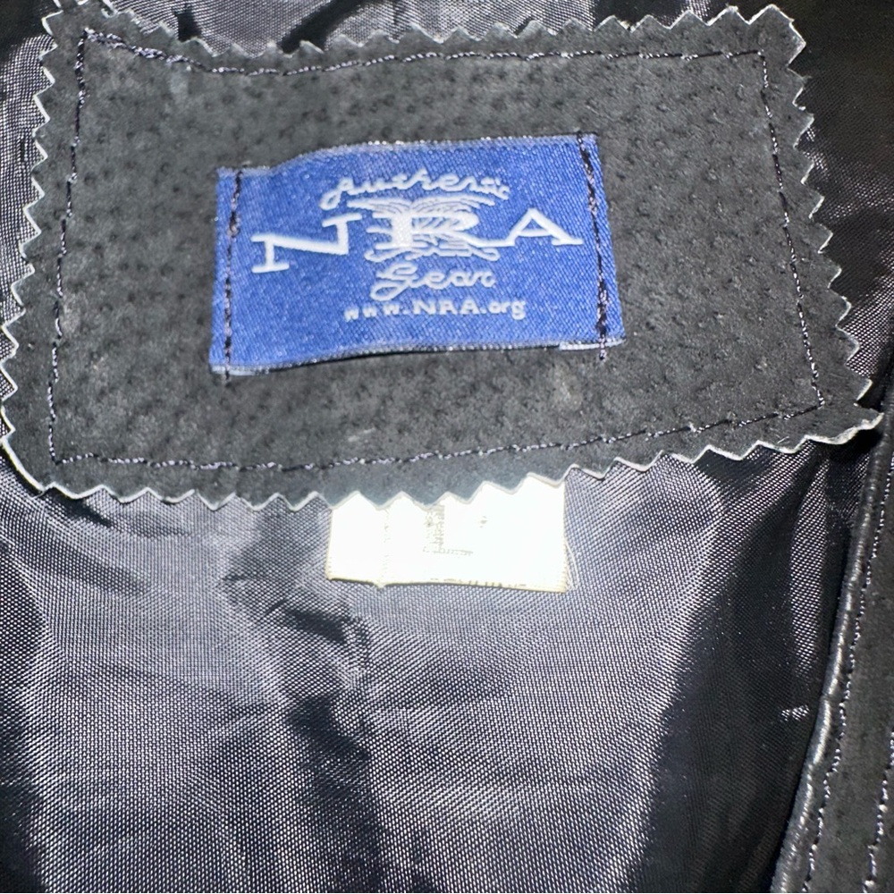 NRA Authentic Gear Men’s Lg Concealed Carry Black Leather Suede Lined Biker Vest - Picture 11 of 13